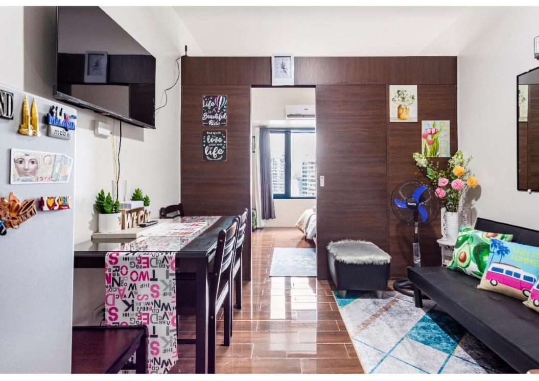 מנילה Marivic'S Place At Air Residences Makati מראה חיצוני תמונה